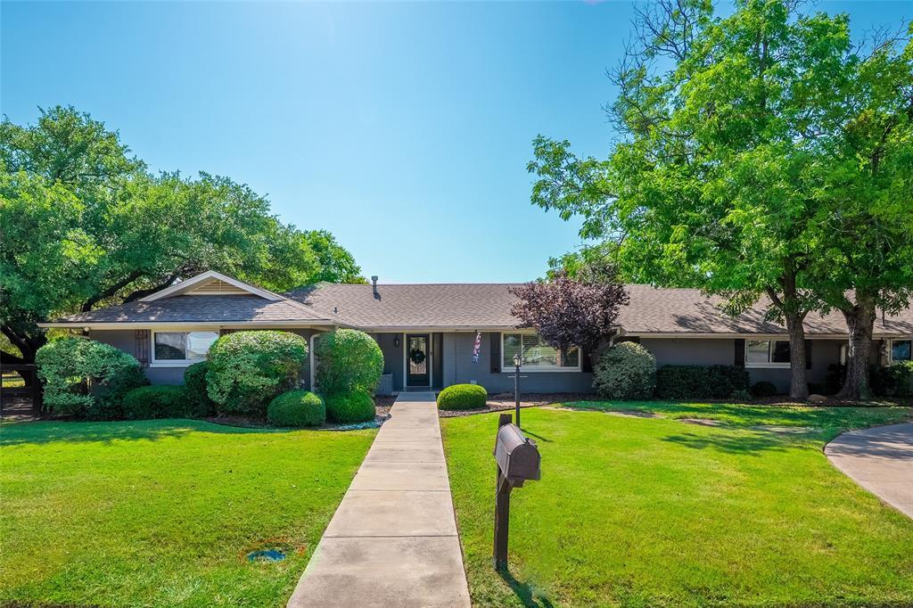 102 Clearman Street, Krum