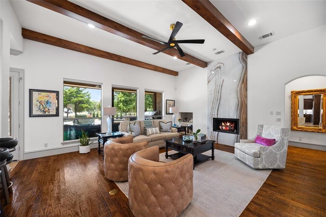 401 Wyndemere Boulevard, Heath