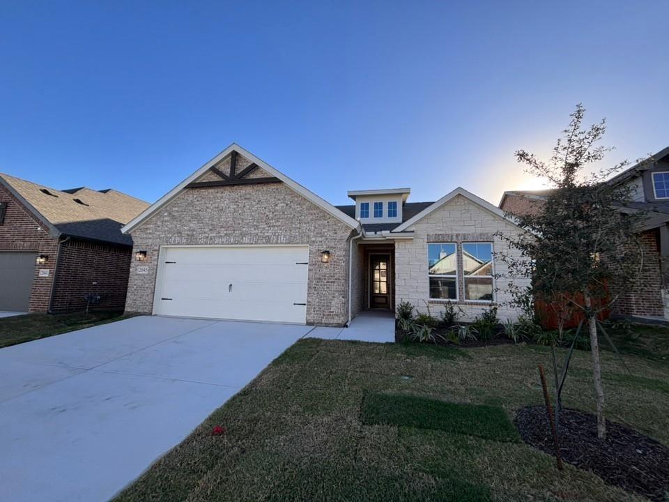 2045 Kelva Drive, Fort Worth