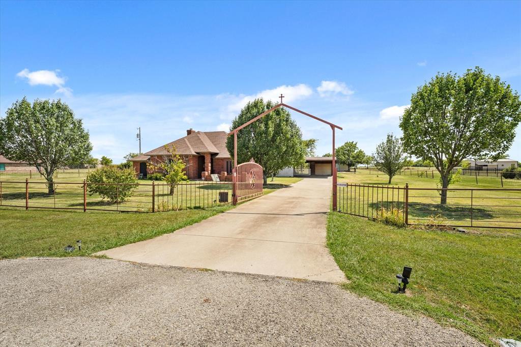 6691 W Hawkeye Road, Krum