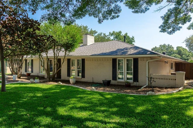 2404 Deep Valley Trail, Plano