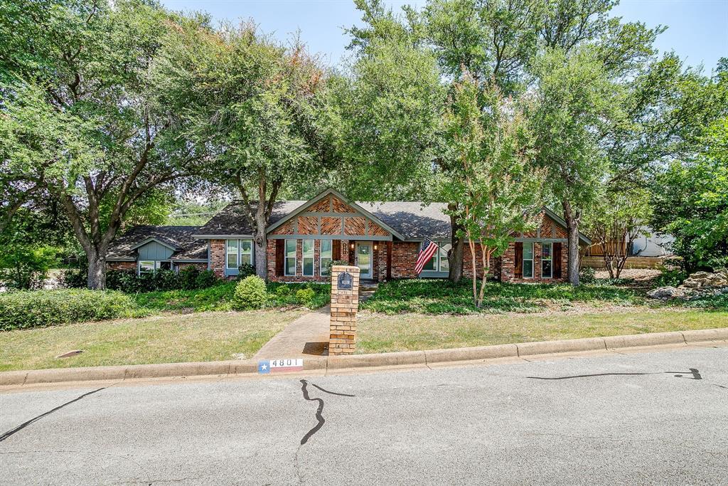 4801 Willow Run Court, Fort Worth
