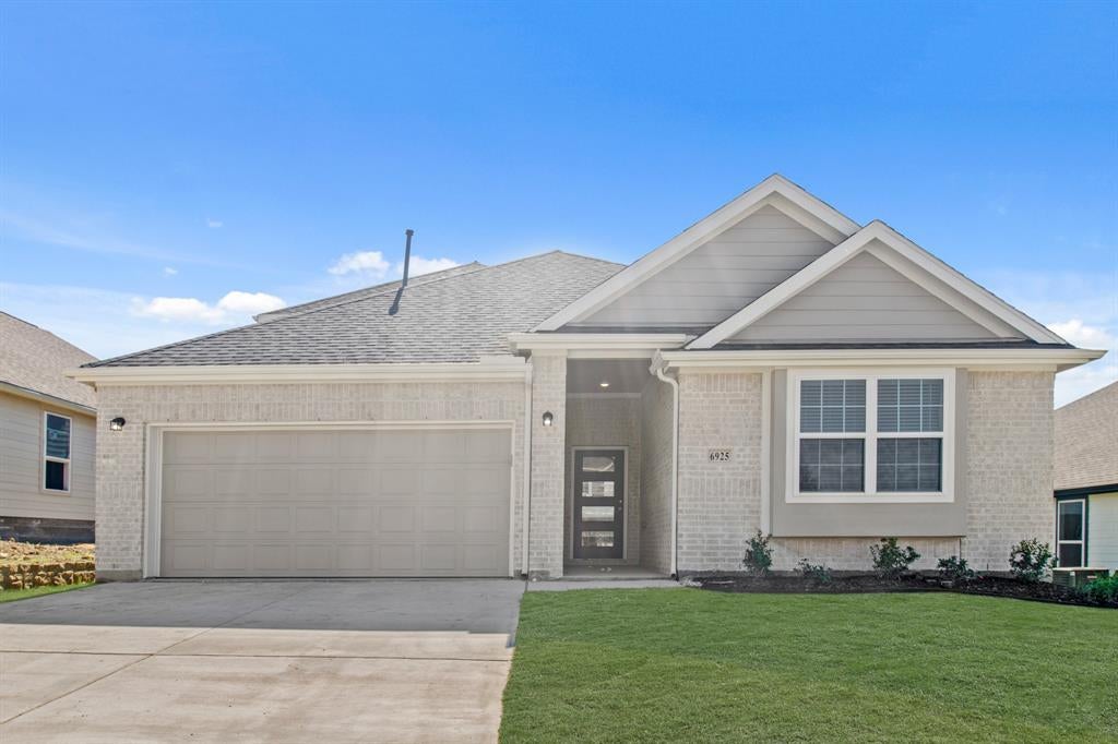 6925 Night Owl Lane, Fort Worth