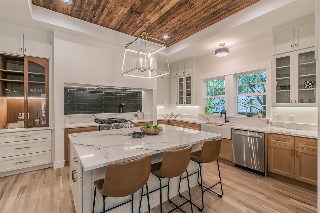1140 Cedar Hill Avenue, Dallas