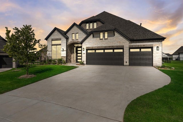 308 Big Antler Court, Heath