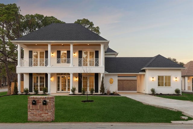 512 Bandit Trail, Colleyville