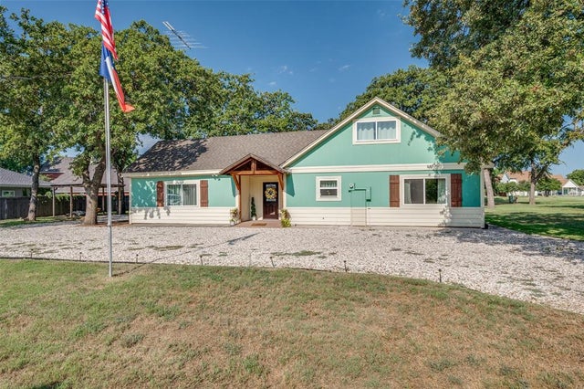 100 Huron Trail, Lake Kiowa