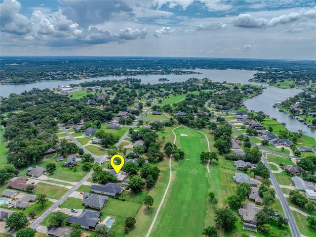 300 Navajo Trail, Gainesville