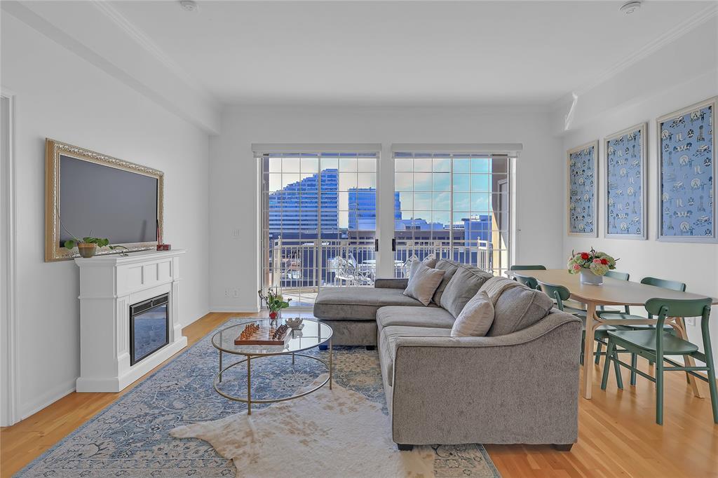 3225 Turtle Creek Boulevard 1042, Dallas