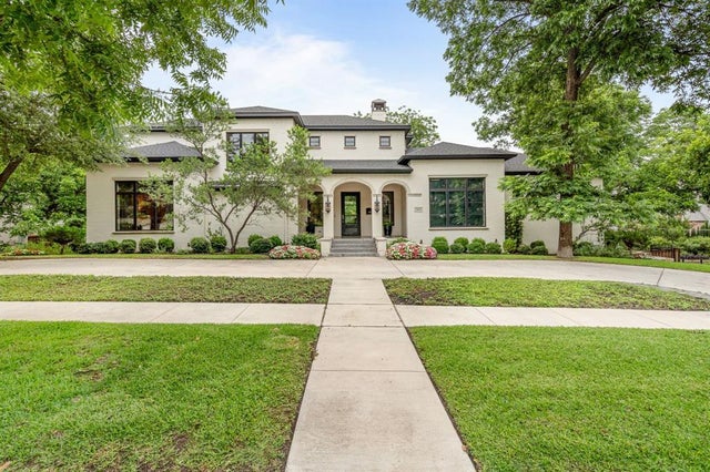 2413 Lofton Terrace, Fort Worth