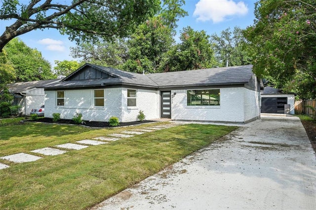 6912 Town North Drive, Dallas