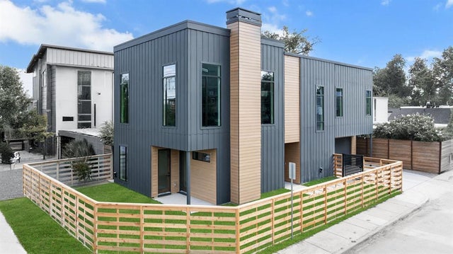 2323 N Carroll Avenue, Dallas