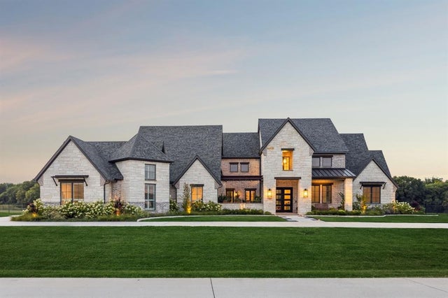 725 Inverness Lane, Lucas