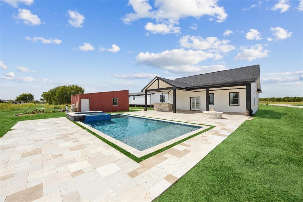 1714 County Road 658, Farmersville