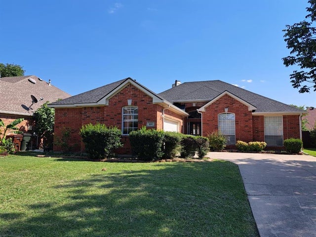 808 Snapdragon Lane, Plano