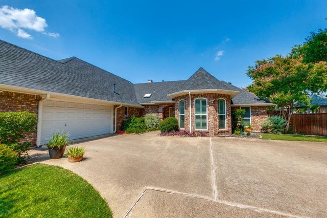 2925 Oak Springs Drive, Garland