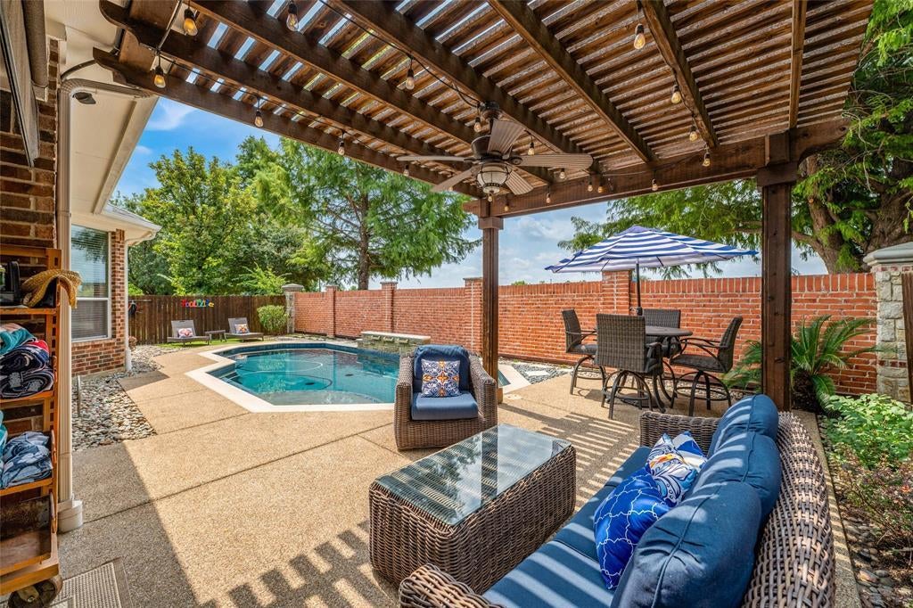 6869 Shoreview Drive, Grand Prairie