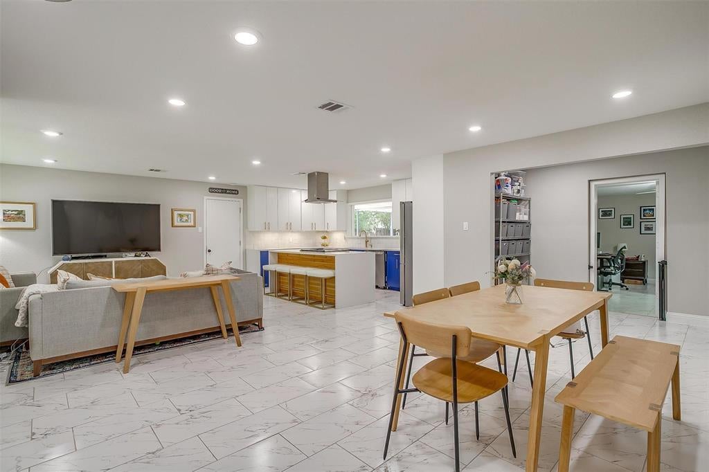 6912 Treehaven Road, Fort Worth