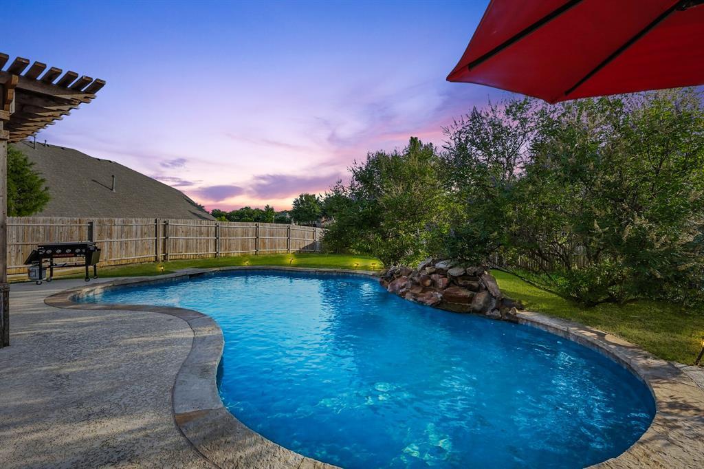 4216 Red Wolfe Road, Denton