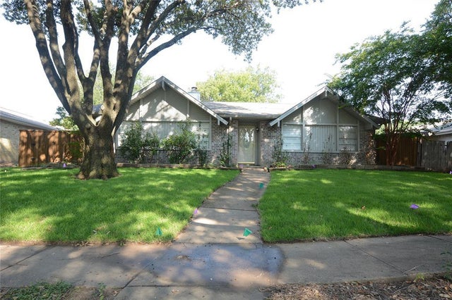 3721 Mckinley Drive, Plano