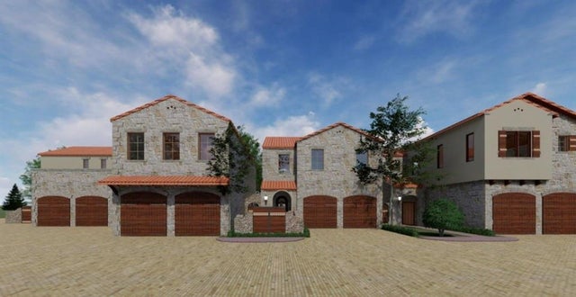 13 Costa Brava, Westlake