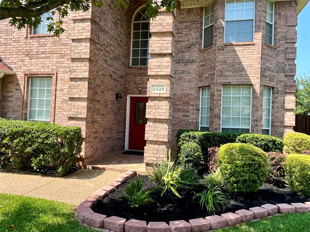 2325 Denham Drive, Arlington