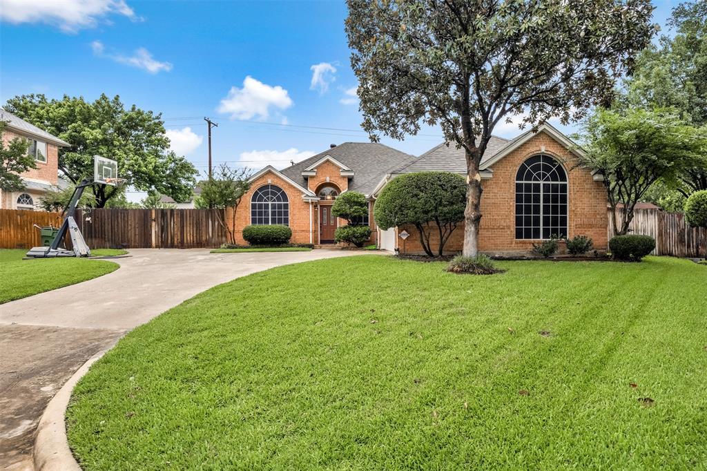 11 Enchanted Court, Mansfield