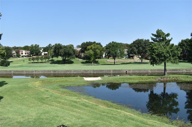 1827 Lakecrest Circle, Carrollton