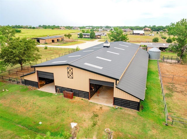 9940 Cole Road, Pilot Point