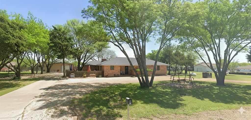 804 Lark Lane, Oak Leaf