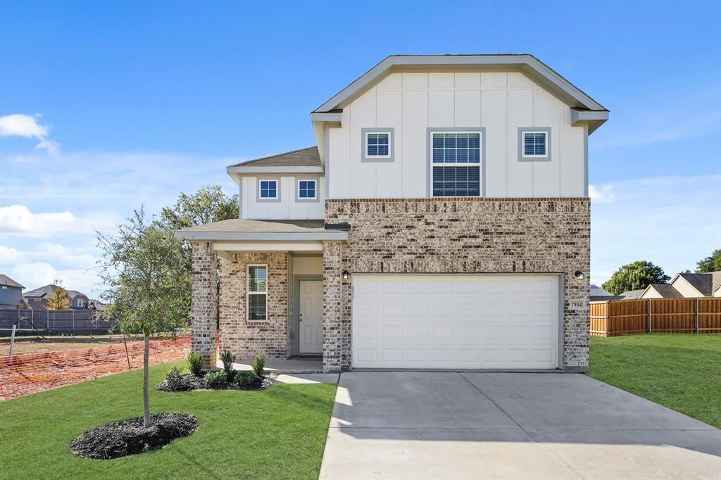 7904 Bald Cypress Road, Fort Worth