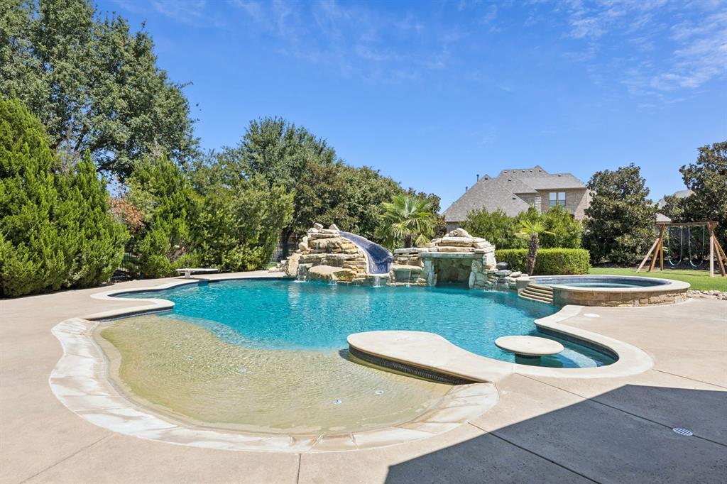 205 Edinburgh Court, Southlake