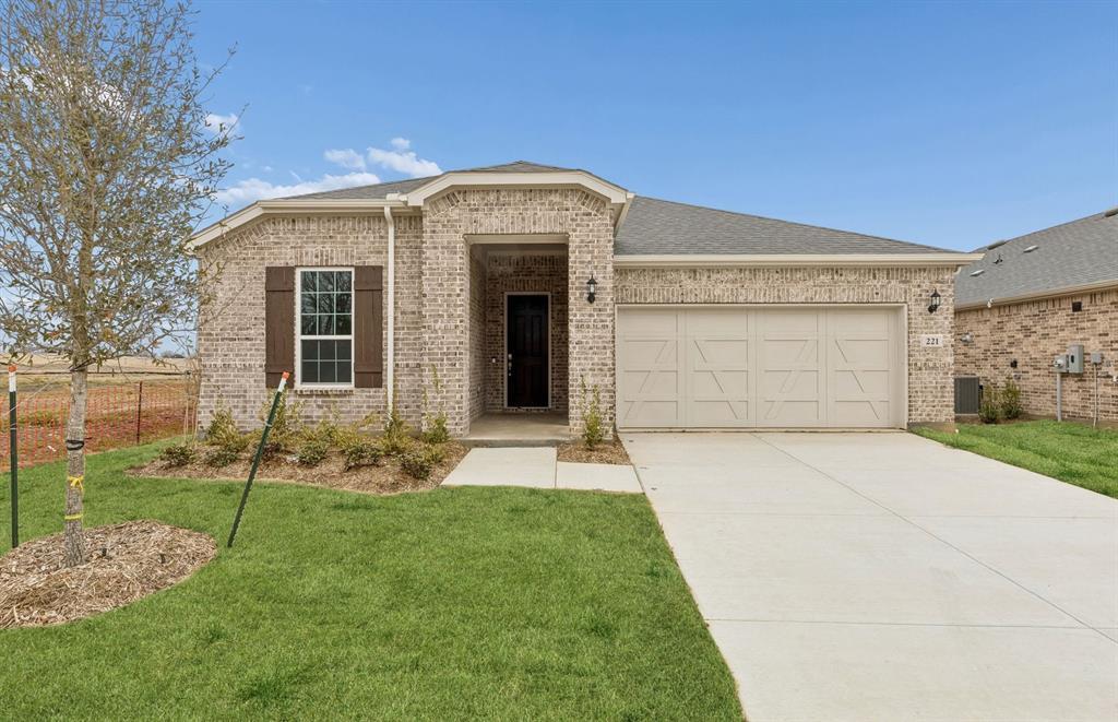 221 Cloverdale Lane, McKinney