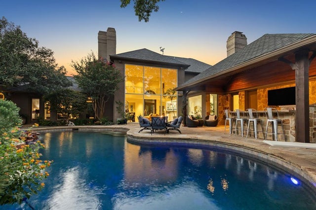 17704 Cedar Creek Canyon Drive, Dallas