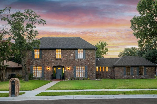 2901 Warren Circle, Irving