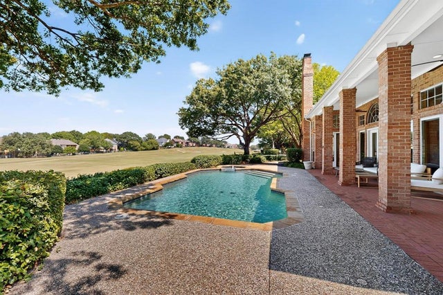 4715 N Meadow Ridge Circle, McKinney