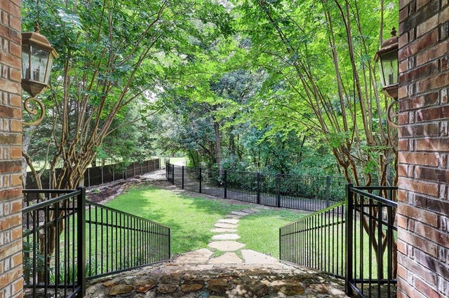 451 Sloan Creek Parkway, Fairview