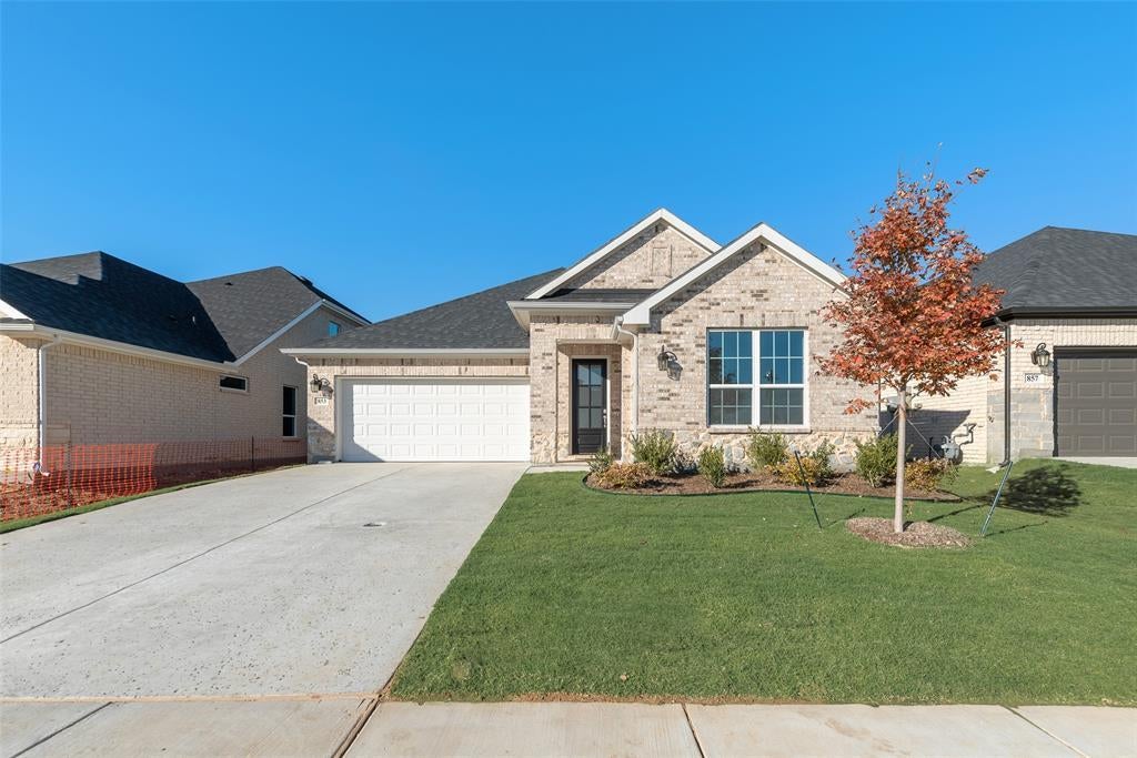 853 Blue Fescue Road, Fort Worth