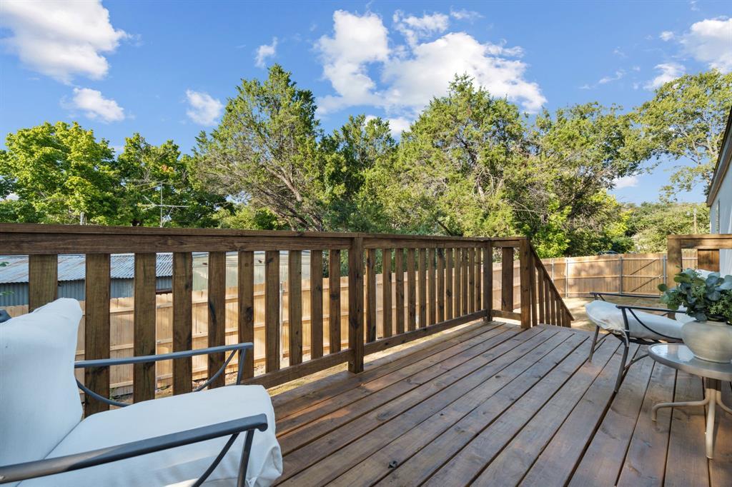 1121 Pawnee Trail, Granbury