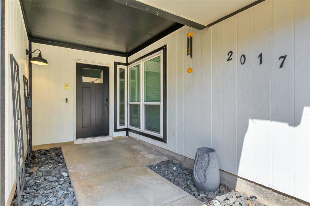 2017 Garden Oaks Drive, Arlington