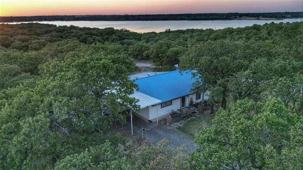 373 Nocona Drive, Nocona