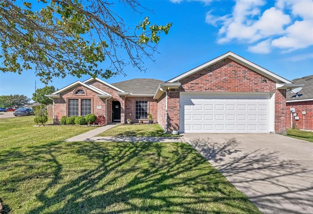 413 Pin Oak Lane, Royse City