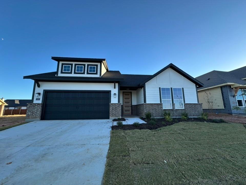 1232 Sabine River Lane, Springtown