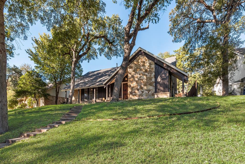 1529 Windchime Drive, Dallas