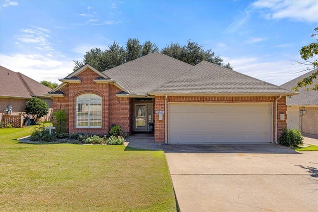 8610 Leisure Lane, Granbury
