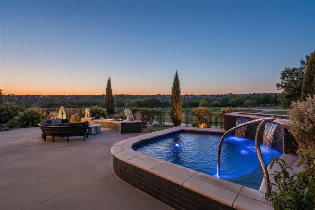 548 Trailrider Road, Fort Worth