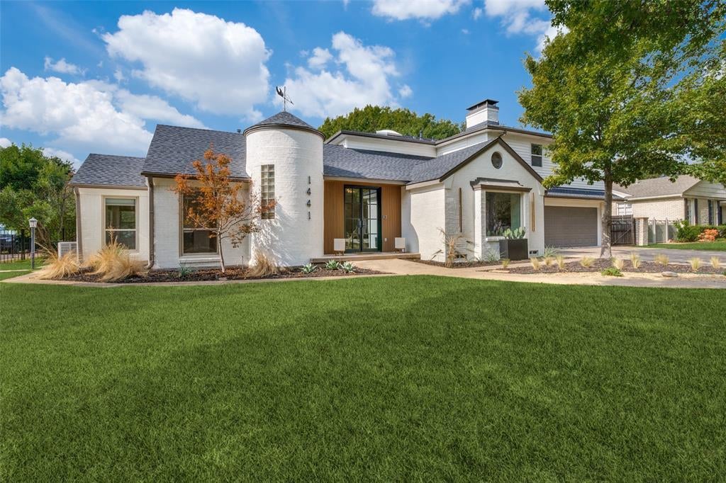 1441 Bella Vista Drive, Dallas