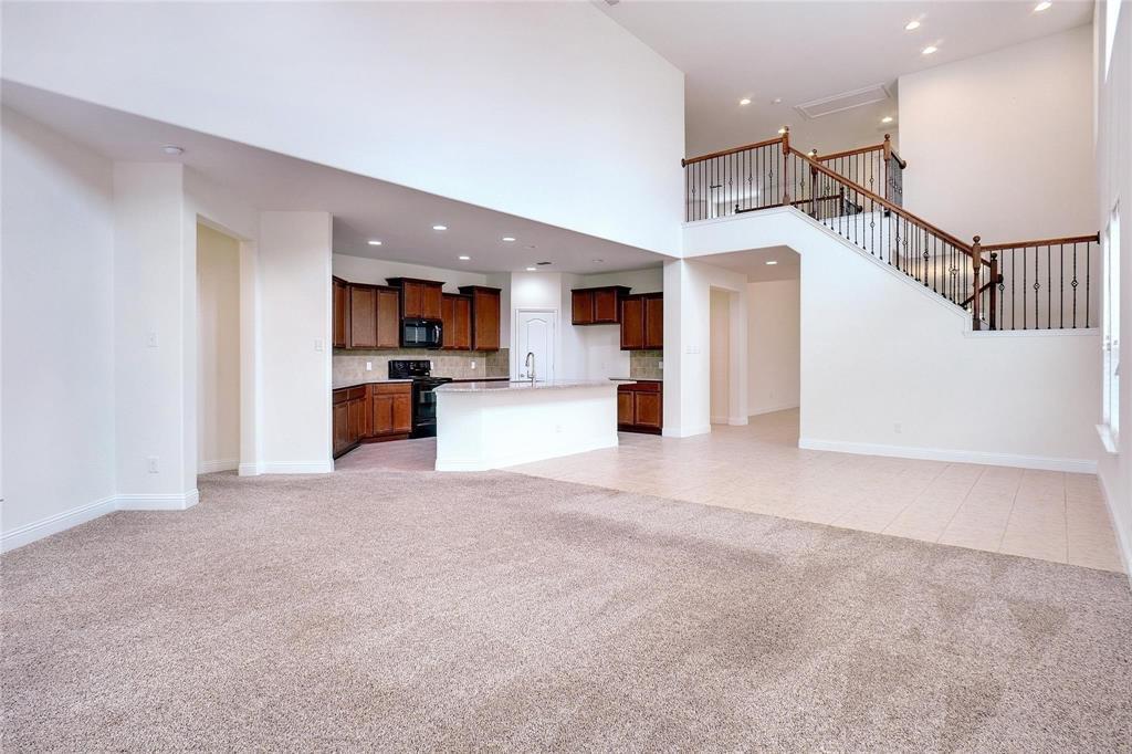 8721 Maple Ridge Road, Fort Worth