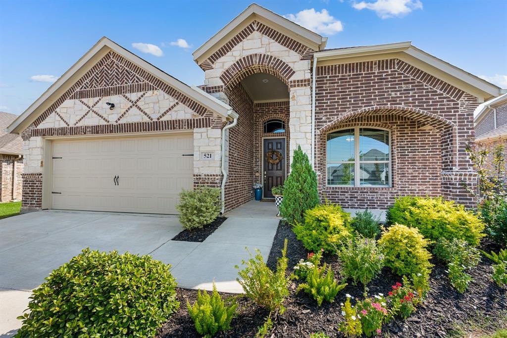 521 Hillcrest Circle, Justin