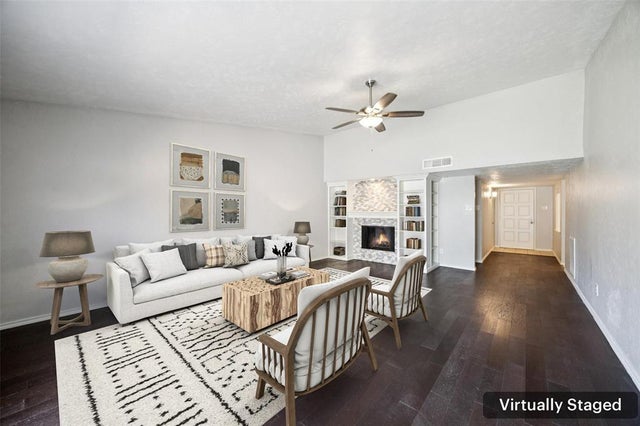 937 Whitehall Drive, Plano